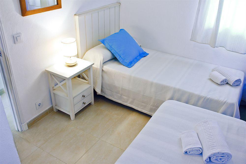 Apartamentos Son Bou Playa Gold Esterno foto